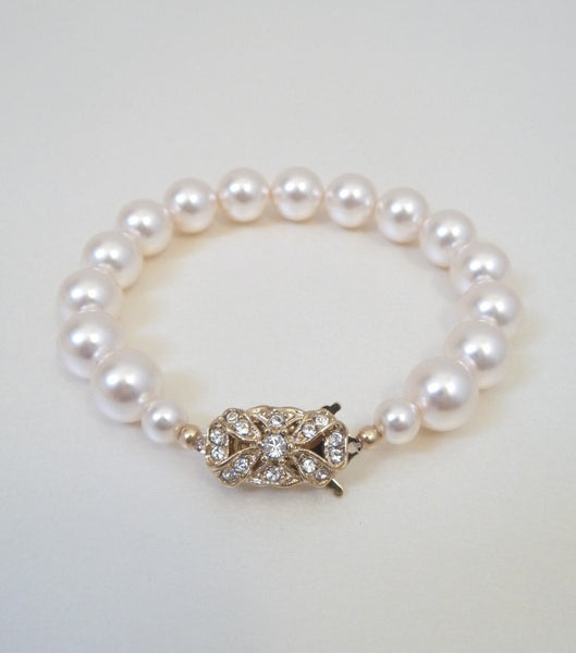 Gold Crystal Bow Single String Bracelet, bracelet - Katherine Swaine
