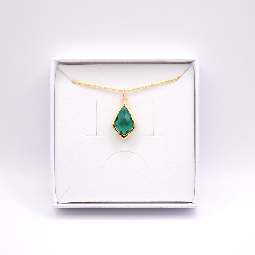 Green Deco Droplet Pendant Necklace