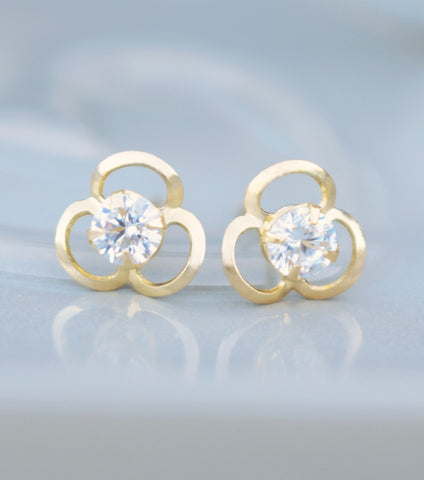9ct Gold Open Flower Stud Earrings, earrings - Katherine Swaine